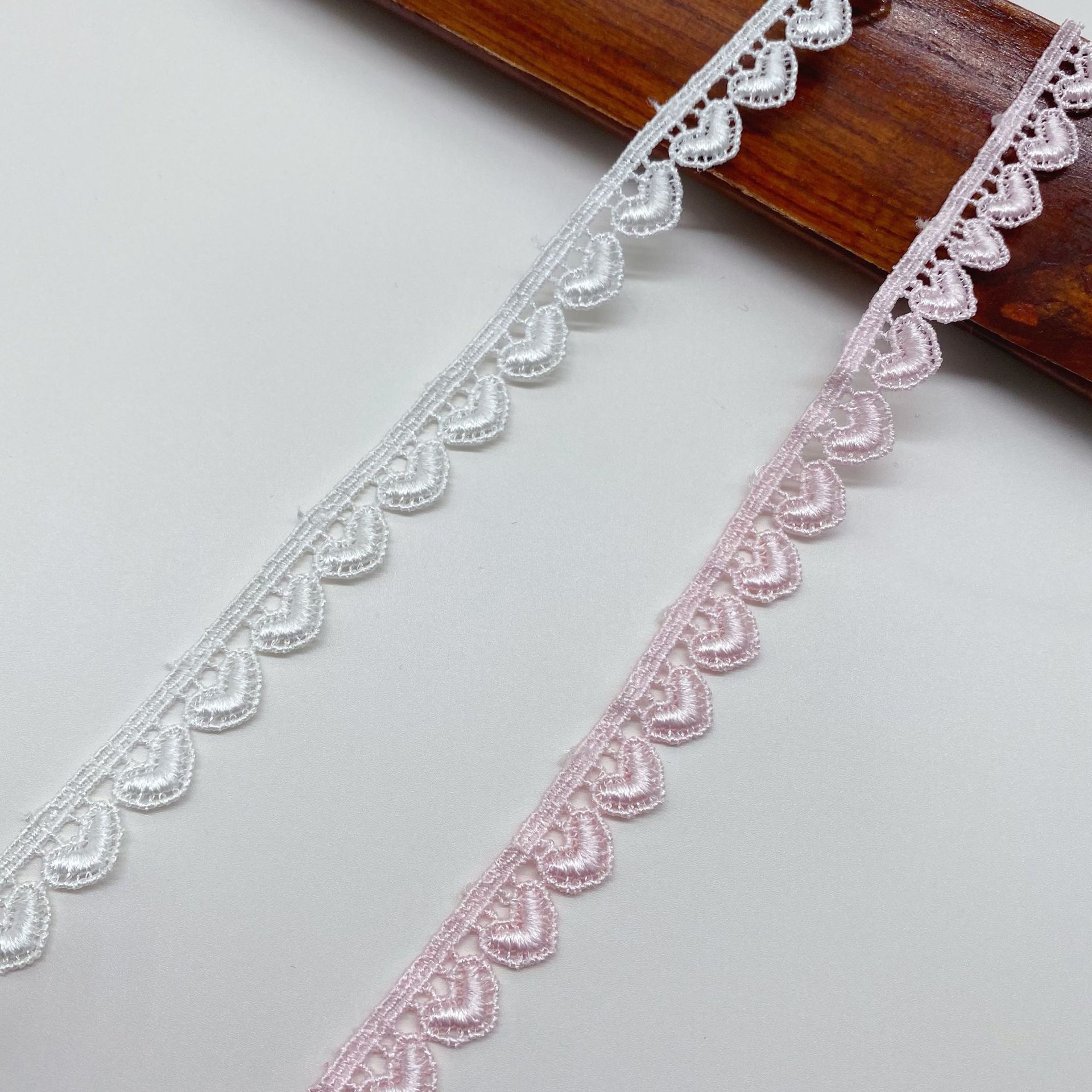 4Yards Embroidered Multicolor  - огляд і ціна Lace Ribbon Trim